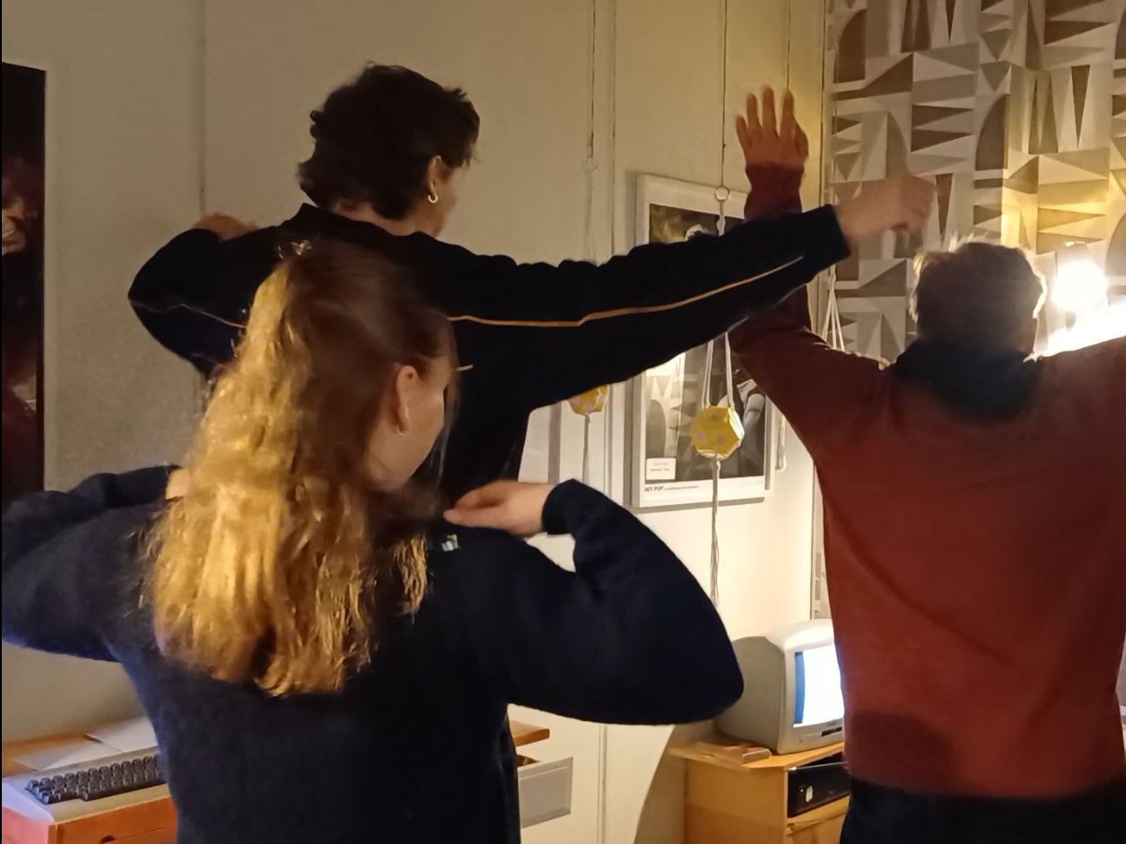 villea-odottaessa-pakohuone-aerobicjpg